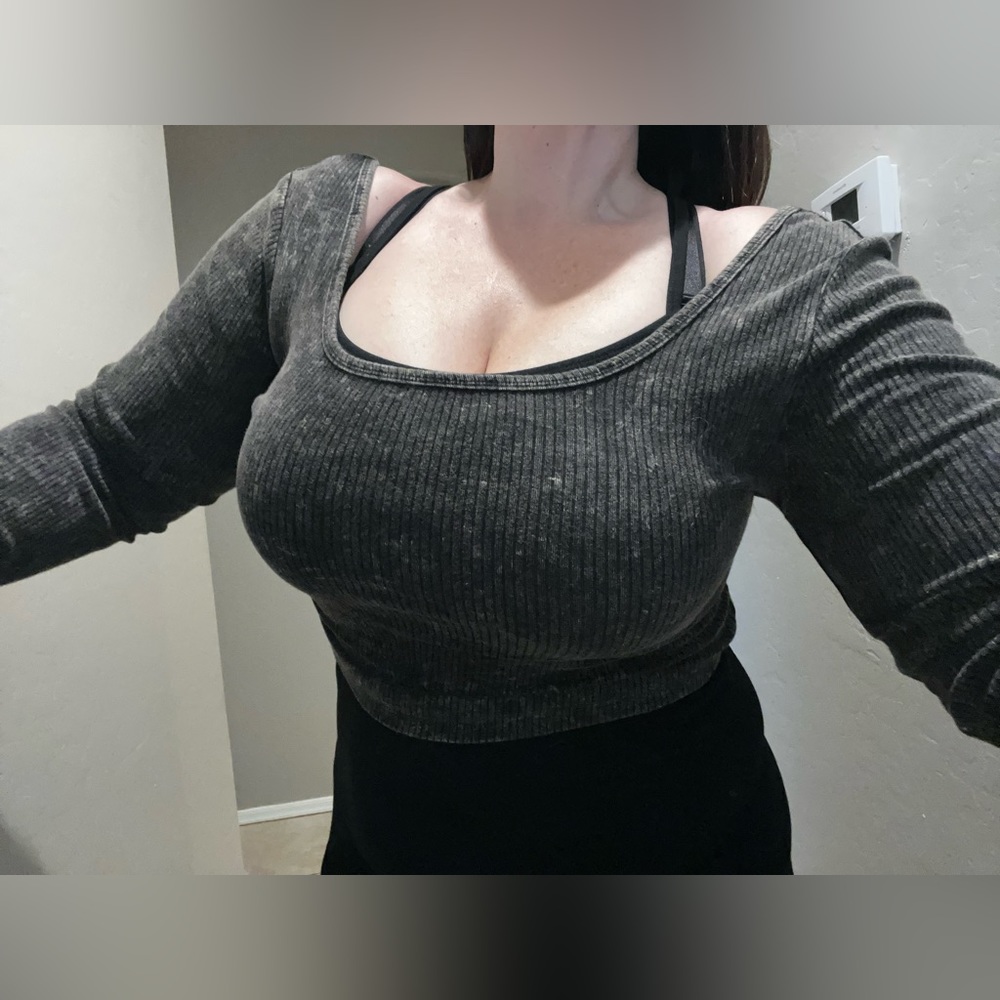 Wild Fable Cropped Mineral Wash Brown Tan Long Sleeve Cropped Top